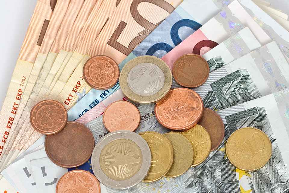 Euromünzten und -scheine